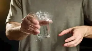 5% مصابون قبل سن الـ45.. أسباب وعلاج مرض الشلل الرعاش